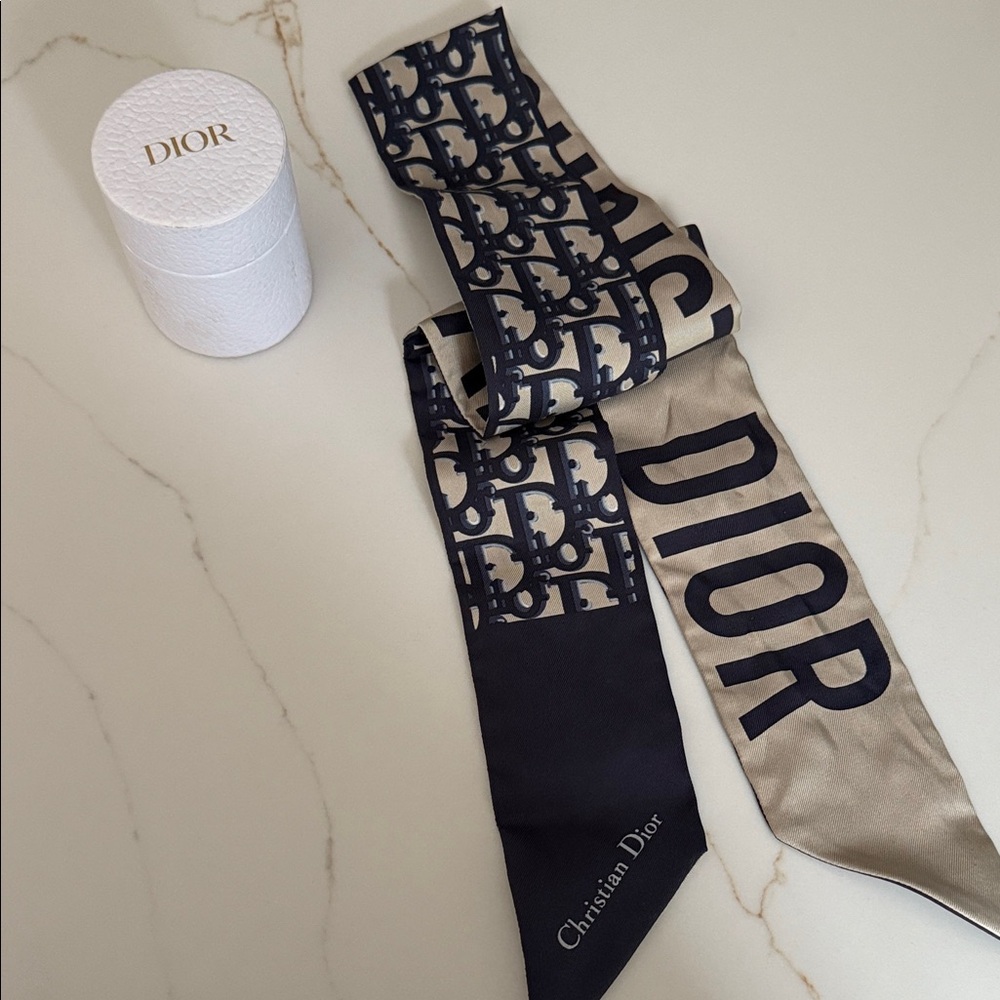 Dior Signature Black and Cream Scarf